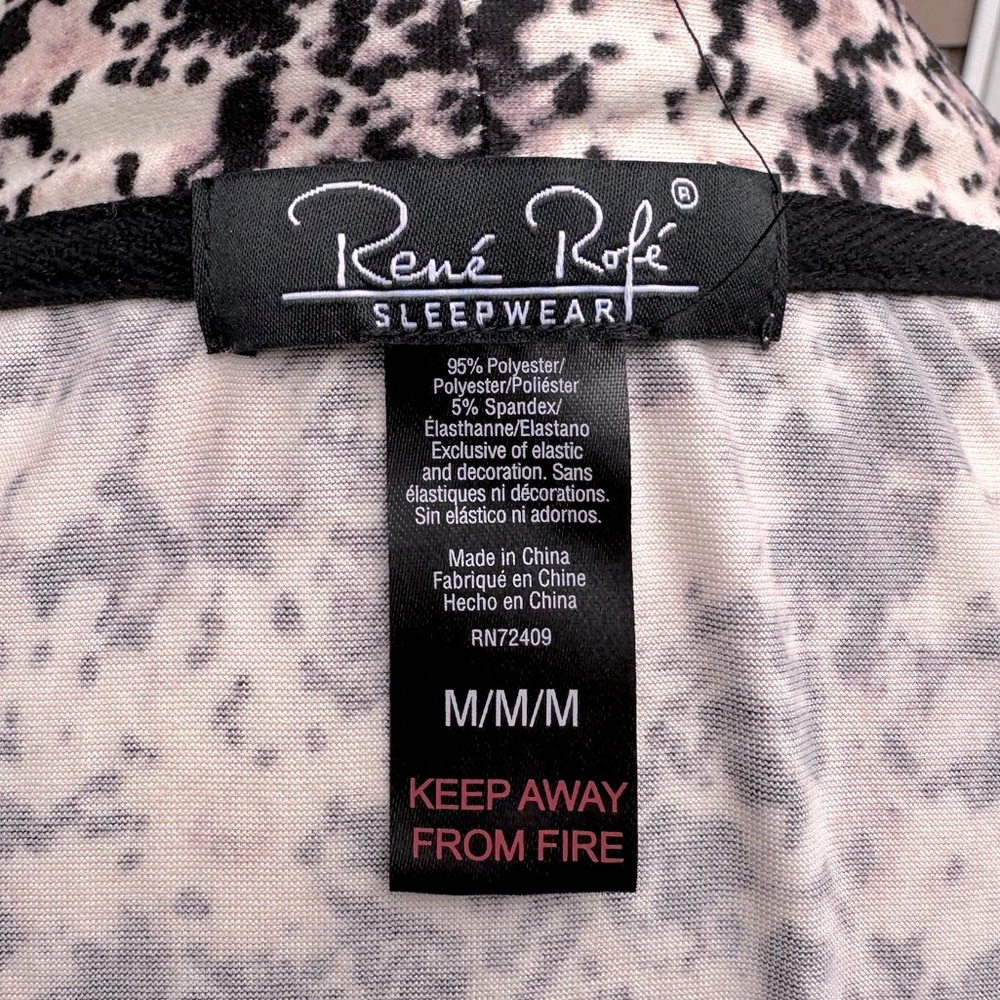 Rene Rofe Sleepwear Robe and Chemise Set - Picture 9 of 11